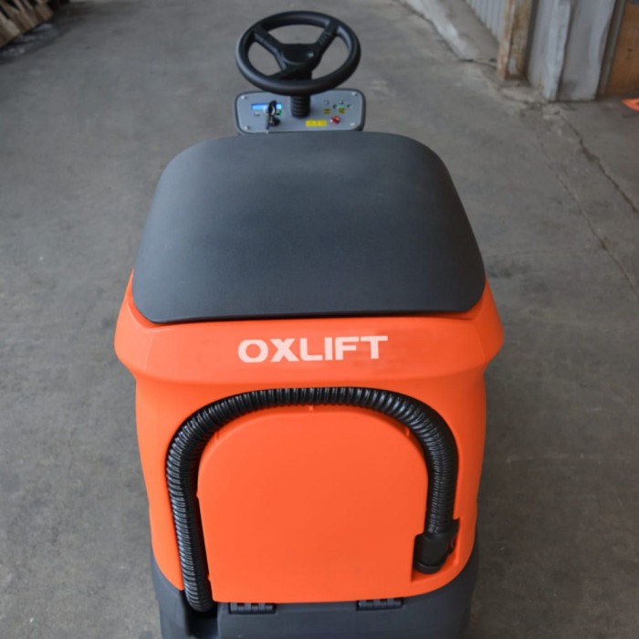 Высокопроизводительная поломоечная машина OXLIFT/NOBLELIFT NR530 с управлением сидя