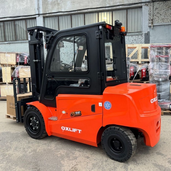Электропогрузчик Вилочный OXLIFT RX50 5000 мм 5000 кг SS FFL Cabin Li-Ion Solid tyre в морозо-устойчивом исполнении